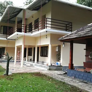 Sparrow Vale Bed & Breakfast Kotamangalam