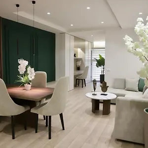 La Grand - New Bazaar Apartment Tirana