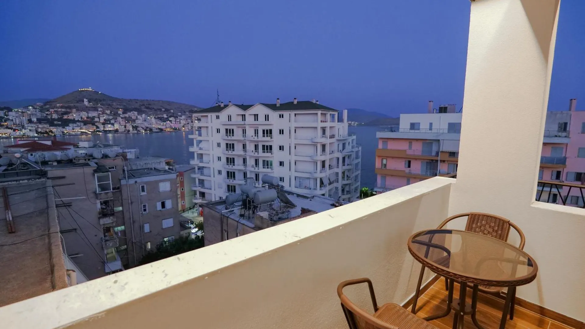 Armar Hotel Saranda