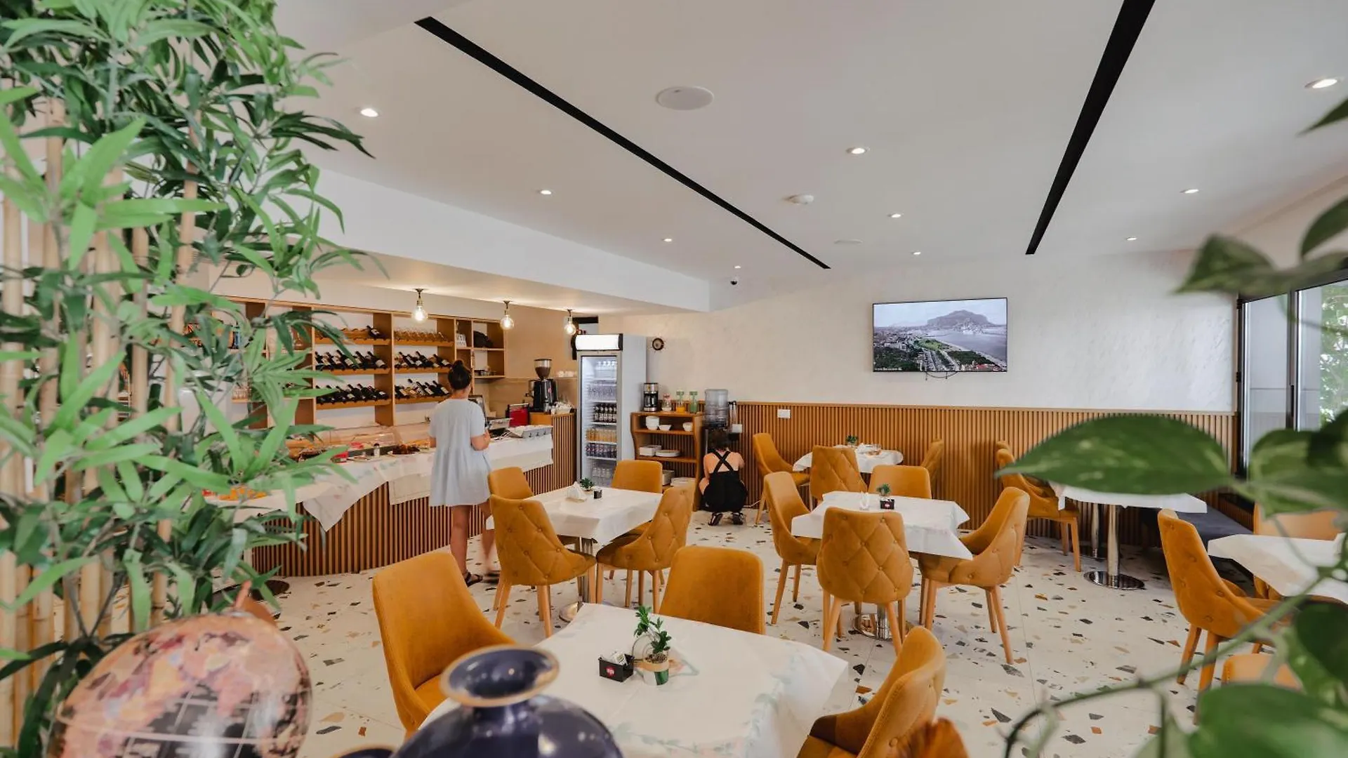 Armar Hotel Saranda