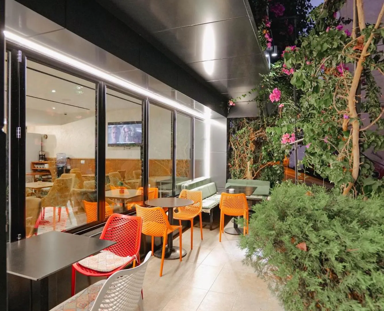 ****  Armar Hotel Saranda Albania